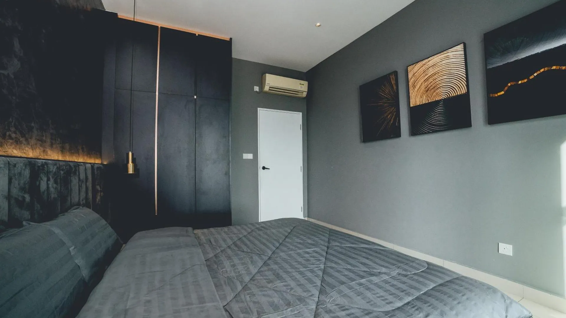 ג'והור בהרו Twin Galaxy Jet Black 3Br6Pax Balcony Nr Ksl By Ourstay מלזיה