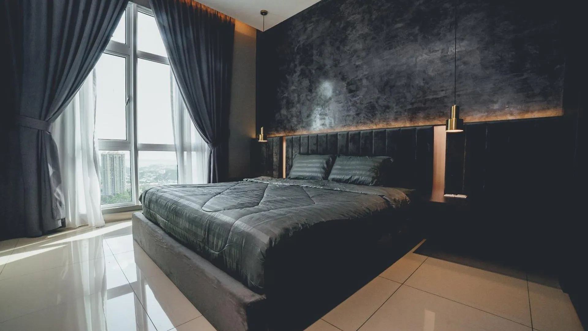 Twin Galaxy Jet Black 3Br6Pax Balcony Nr Ksl By Ourstay Johor Bahru Apartment
